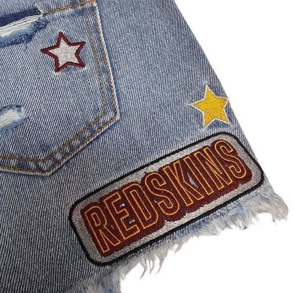 NWT NFL FocoWashington Redskins Denim Shorts Size Small Women's Embroidere - Picture 6 of 14